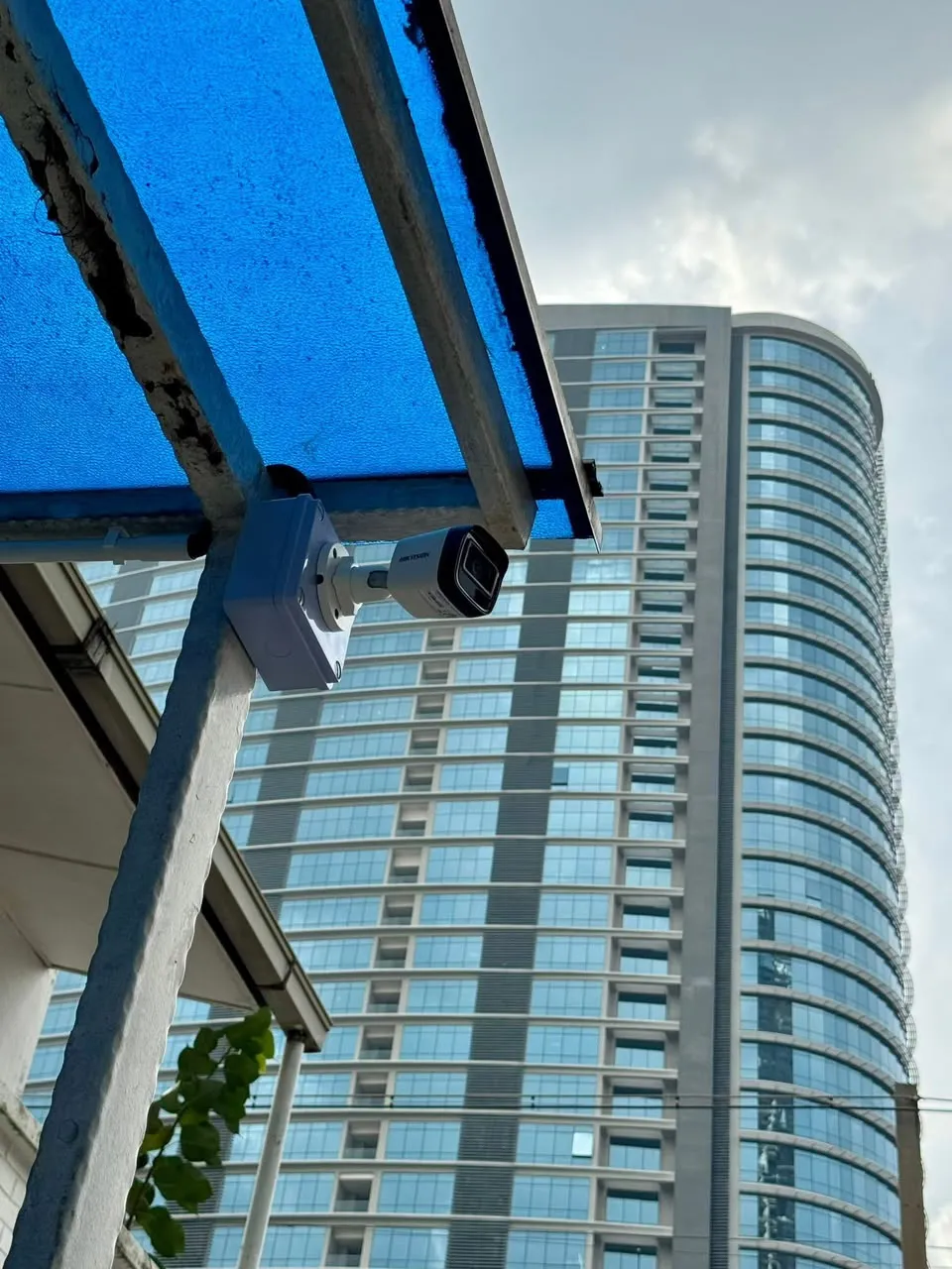 Pemasangan analog & ip oleh HSS WirelessCCTV