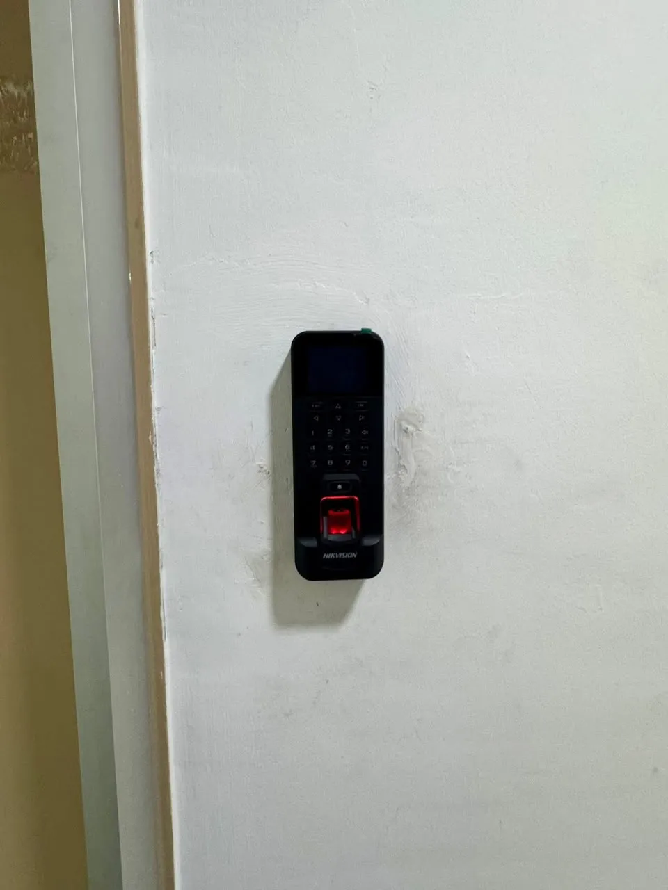 Pemasangan interkom & rangkaian oleh HSS WirelessCCTV