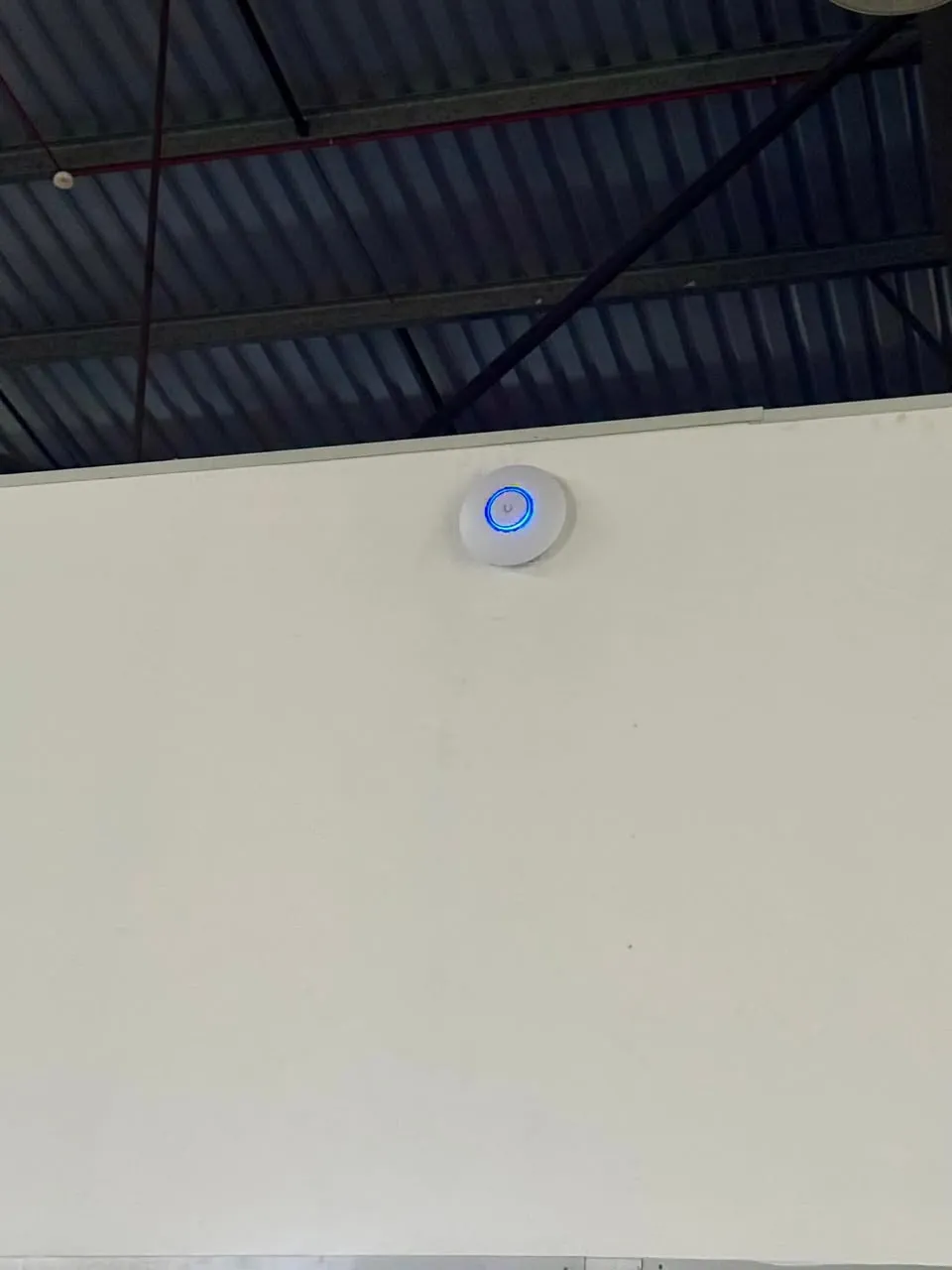 Pemasangan interkom & rangkaian oleh HSS WirelessCCTV