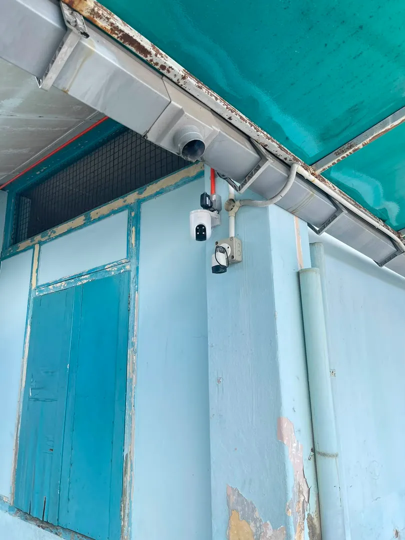 Pemasangan luaran oleh HSS WirelessCCTV